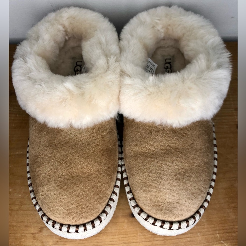 S⭕️LD‼️New Ugg Women’s Wrin Slippers Chestnut Size 6 - Picture 5 of 10